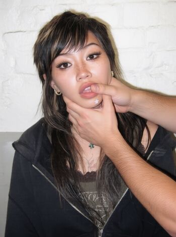 Beabadoobee leaked private photo uncensored HD quality