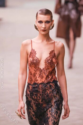Bella hadid  page leaked private photo uncensored HD quality
