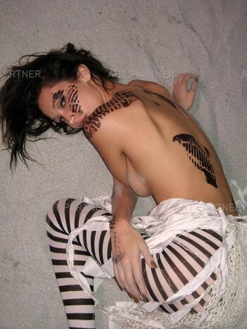 Bella hadid  page leaked private photo uncensored HD quality