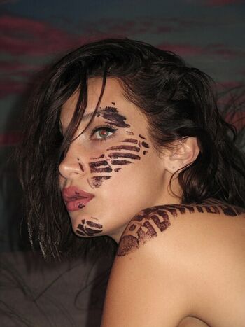 Bella hadid  page leaked private photo uncensored HD quality