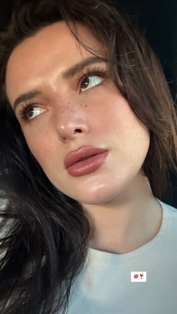 Bella thorne  page leaked private photo uncensored HD quality