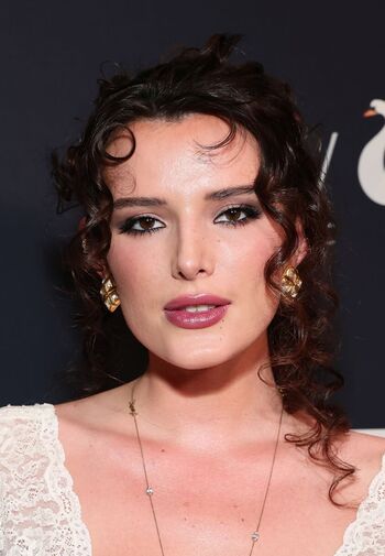 Bella thorne  page leaked private photo uncensored HD quality