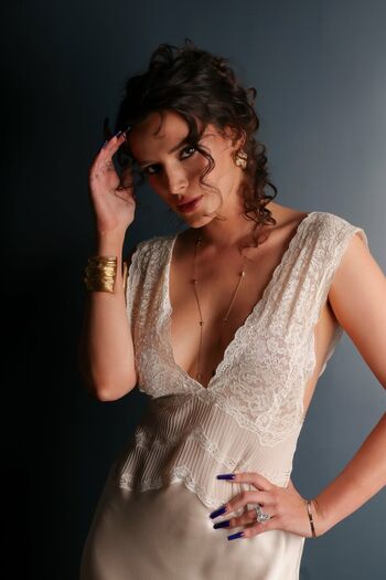 Bella thorne  page leaked private photo uncensored HD quality