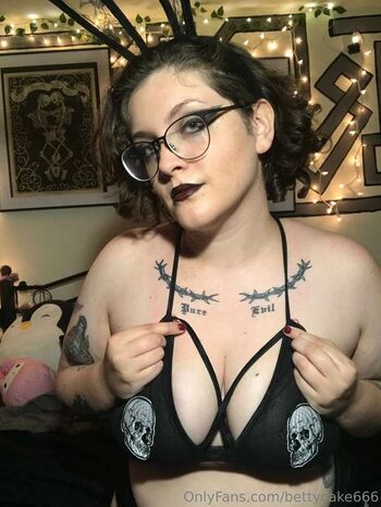 Betty cake leaked private photo uncensored HD quality