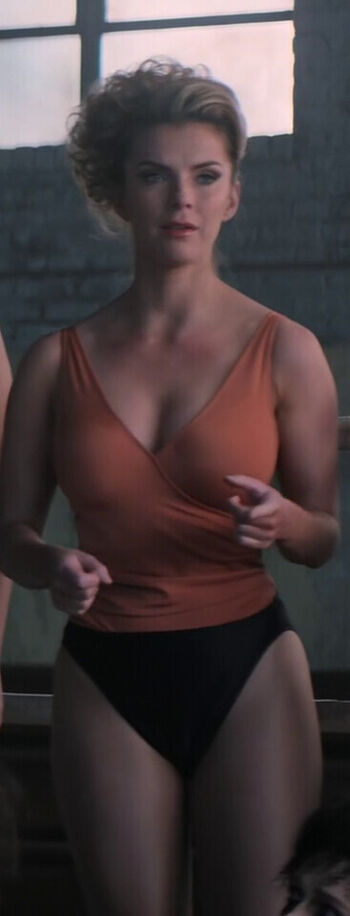 Betty gilpin page leaked private photo uncensored HD quality