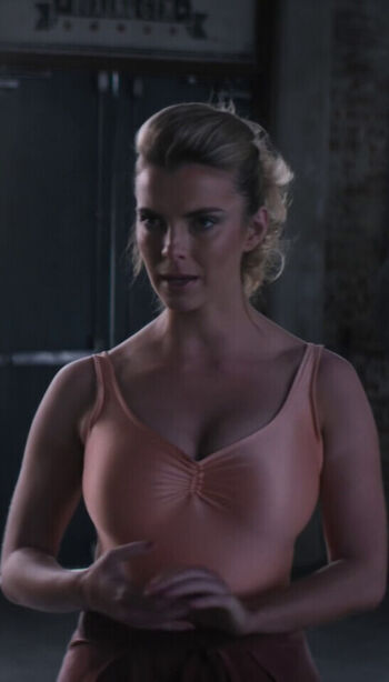 Betty gilpin leaked private photo uncensored HD quality