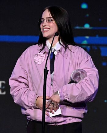 Billie eilish  page leaked private photo uncensored HD quality