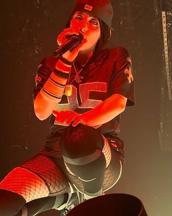 Billie eilish  page leaked private photo uncensored HD quality