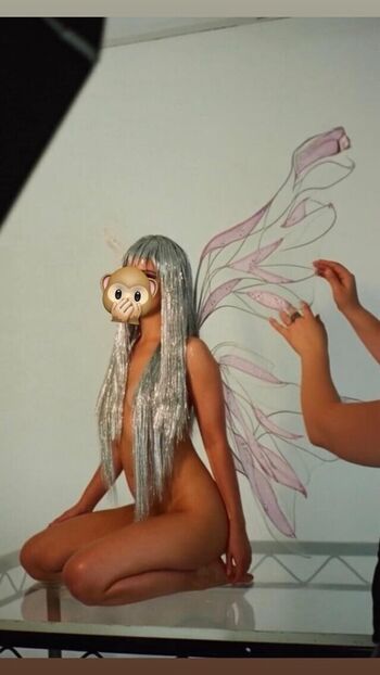 Billie eilish  page leaked private photo uncensored HD quality