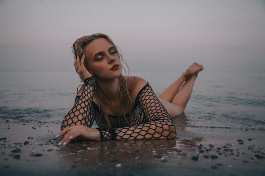 Boudoir page leaked private photo uncensored HD quality