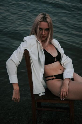 Boudoir page leaked private photo uncensored HD quality