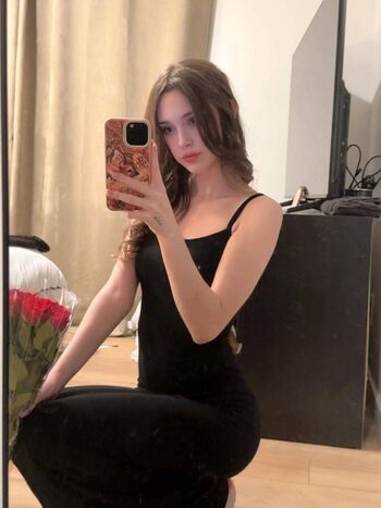 Bunnygirlbree  page leaked private photo uncensored HD quality