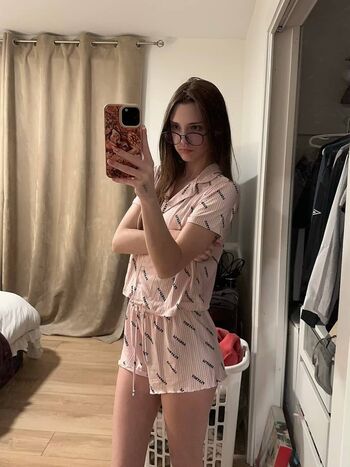 Bunnygirlbree  page leaked private photo uncensored HD quality