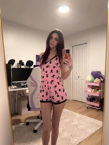 Bunnygirlbree  page leaked private photo uncensored HD quality