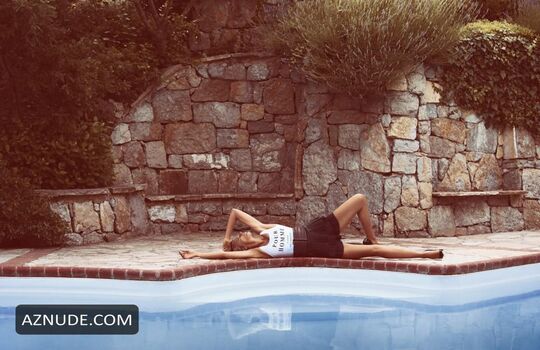 Burcu esmersoy leaked private photo uncensored HD quality