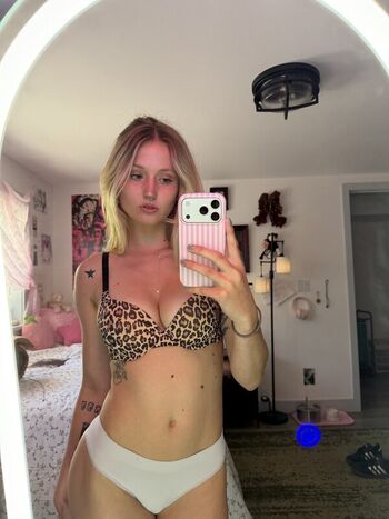 Caffeine crushh page leaked private photo uncensored HD quality