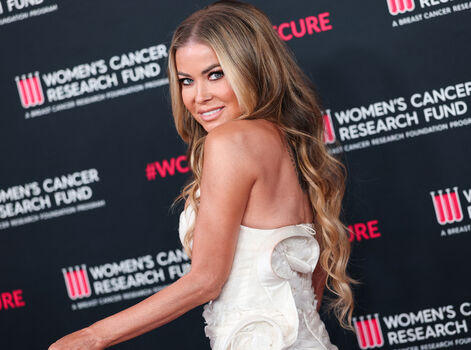 Carmen electra  page leaked private photo uncensored HD quality