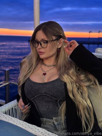 Catch my vibe page leaked private photo uncensored HD quality