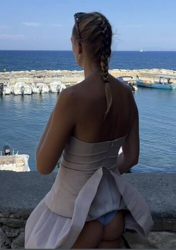 Cecile fourrier leaked private photo uncensored HD quality