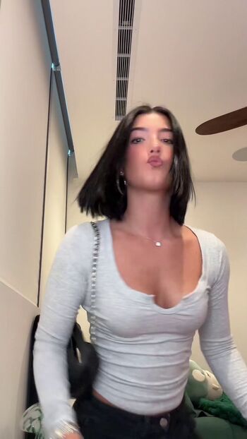 Charli d amelio page leaked private photo uncensored HD quality