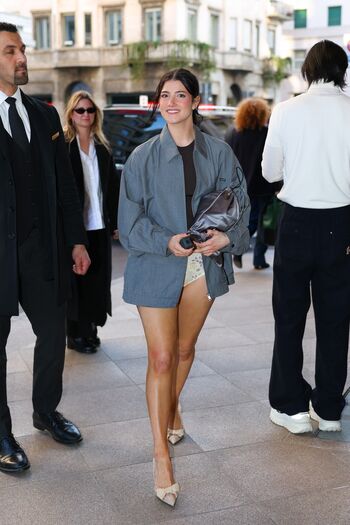 Charli d amelio page leaked private photo uncensored HD quality