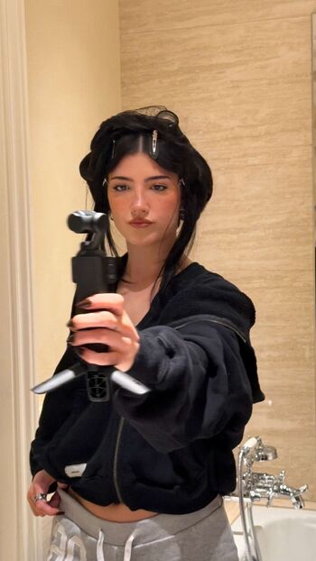 Charli d amelio page leaked private photo uncensored HD quality