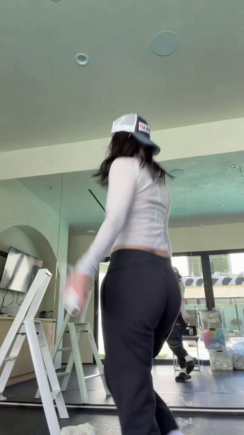 Charli d amelio page leaked private photo uncensored HD quality