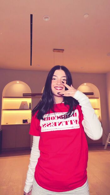 Charli d amelio page leaked private photo uncensored HD quality