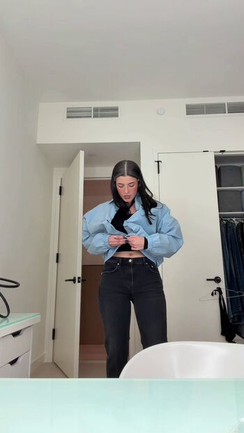 Charli d amelio page leaked private photo uncensored HD quality