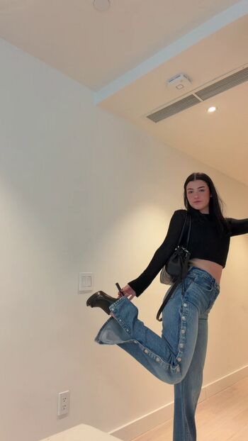 Charli d amelio page leaked private photo uncensored HD quality