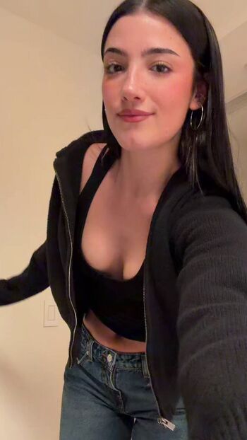 Charli d amelio page leaked private photo uncensored HD quality