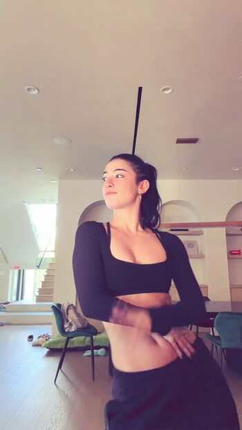 Charli d amelio page leaked private photo uncensored HD quality