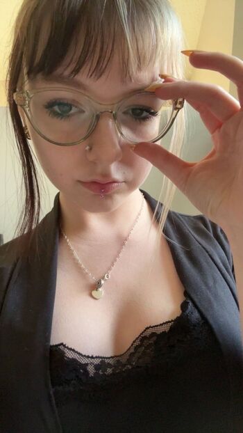 Chroniccherie leaked private photo uncensored HD quality