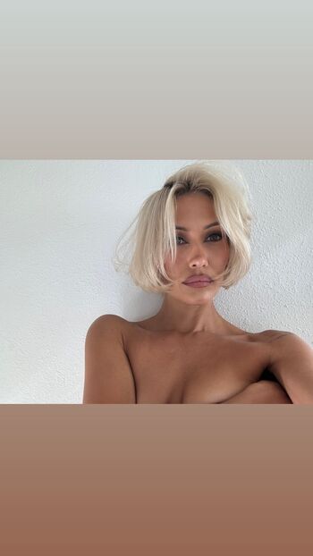Cristallserrano leaked private photo uncensored HD quality