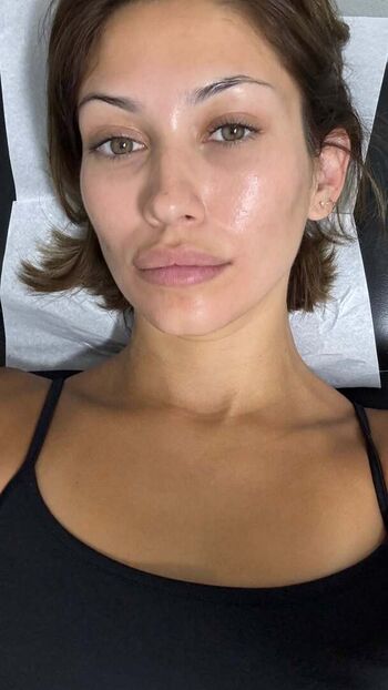 Cristallserrano leaked private photo uncensored HD quality