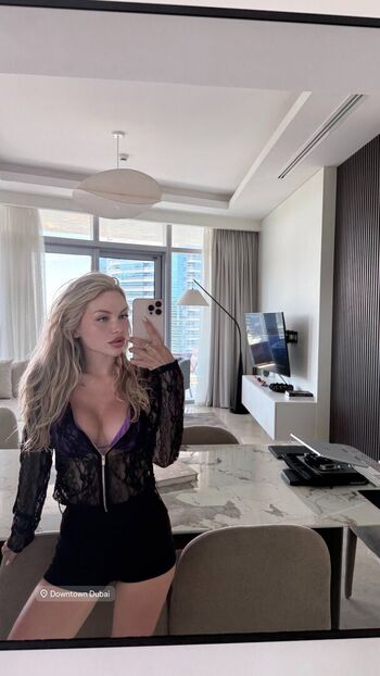 Crystallandysh leaked private photo uncensored HD quality
