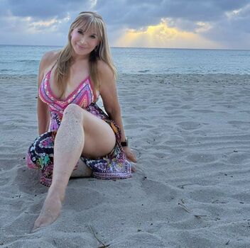 Cynthia rothrock page leaked private photo uncensored HD quality