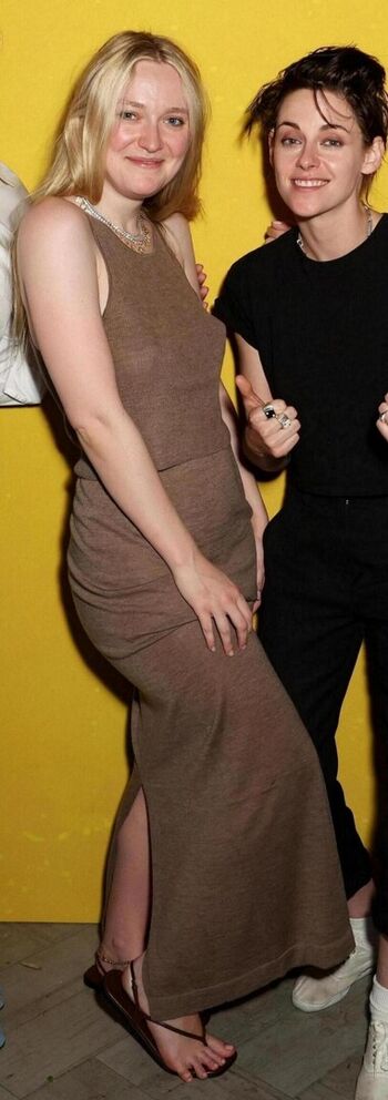 Dakota fanning page leaked private photo uncensored HD quality