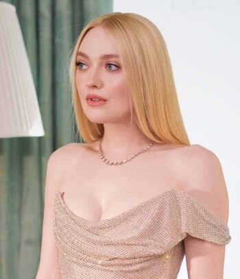 Dakota fanning page leaked private photo uncensored HD quality