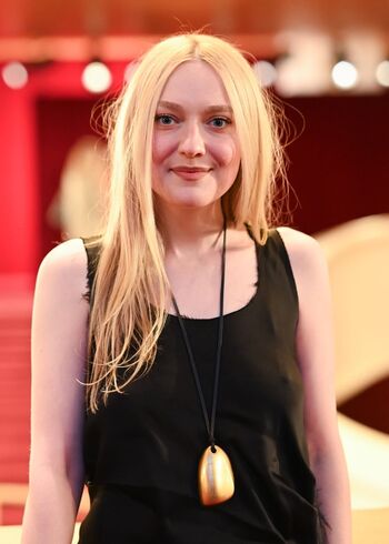 Dakota fanning page leaked private photo uncensored HD quality