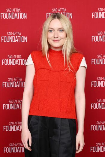 Dakota fanning leaked private photo uncensored HD quality