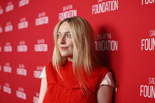Dakota fanning leaked private photo uncensored HD quality
