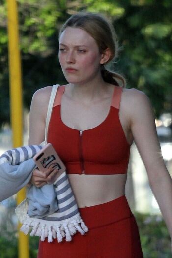 Dakota fanning page leaked private photo uncensored HD quality