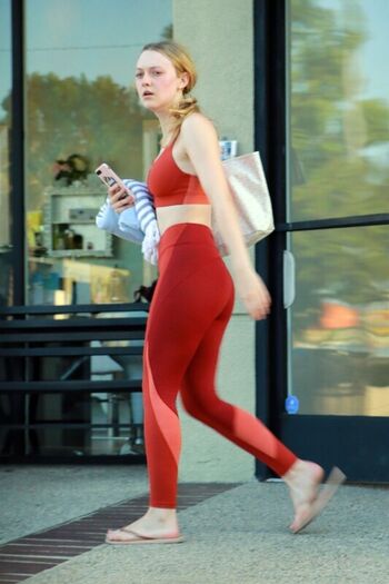 Dakota fanning page leaked private photo uncensored HD quality