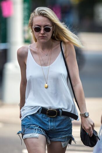 Dakota fanning page leaked private photo uncensored HD quality