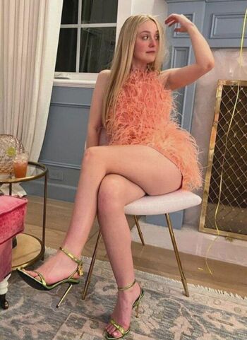 Dakota fanning leaked private photo uncensored HD quality