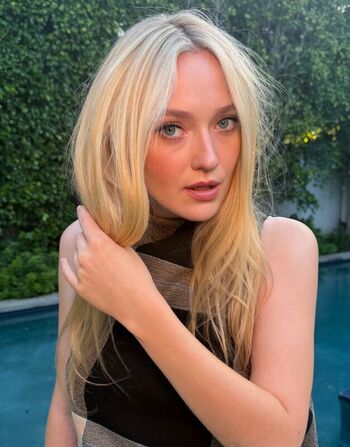 Dakota fanning leaked private photo uncensored HD quality