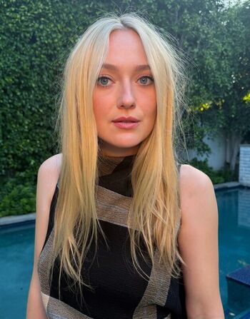 Dakota fanning leaked private photo uncensored HD quality