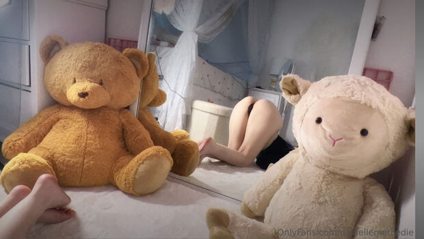 Danielle mercedie  page leaked private photo uncensored HD quality