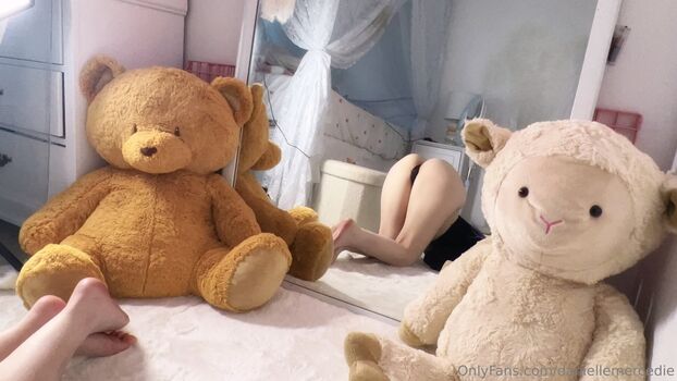 Danielle mercedie  page leaked private photo uncensored HD quality